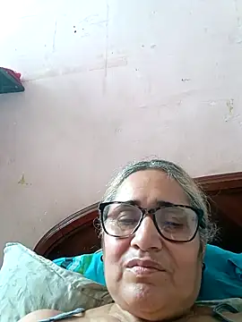  candi online show from 10/23/25, 07:34