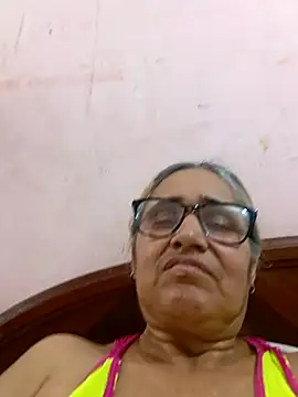  candi online show from 11/26/25, 04:41