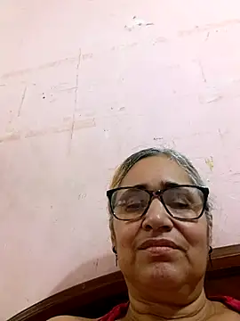  candi online show from 12/03/25, 12:25