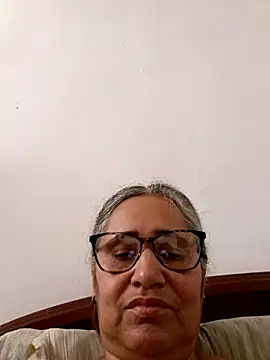  candi online show from 04/23/26, 01:35