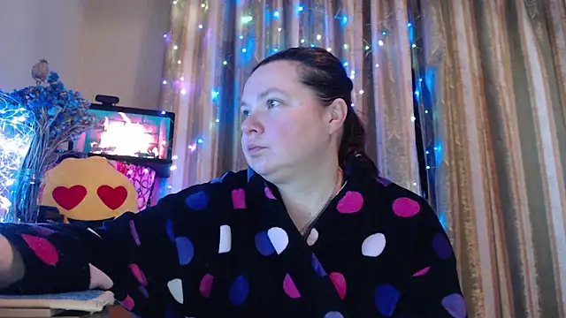 amorelara online show from 02/12/26, 05:57