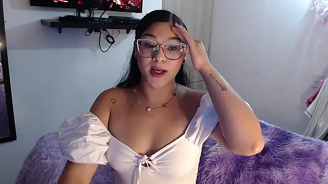 Snapshot of Prins_jazmin chatting on 05/13/26, 02:31 Prins jazmin online show from 05/13/26, 02:31