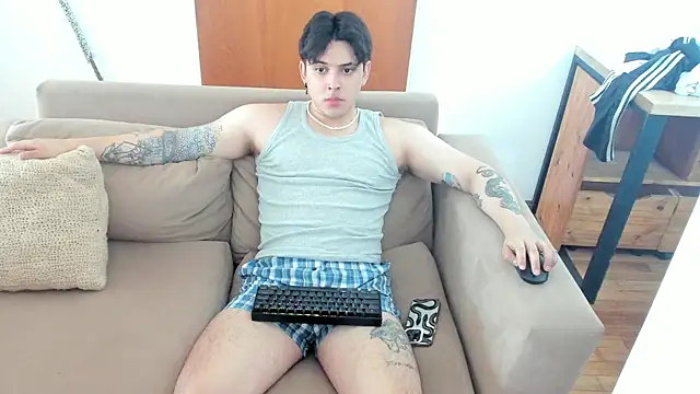 Snapshot of Markuss_b chatting on 02/02/25, 02:24 Markuss b online show from 02/02/25, 02:24