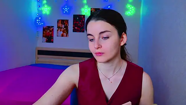 Miss Arwen online show from 12/12/24, 04:15