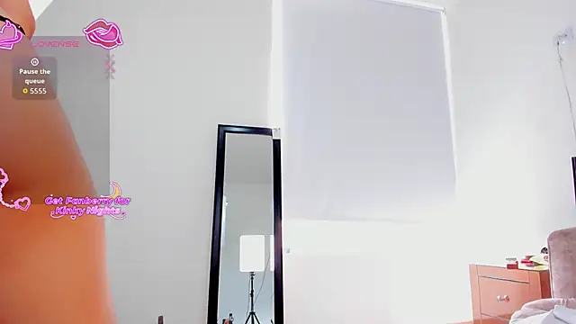 quimeralady online show from 11/15/25, 04:14