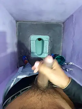 Snapshot of studboy1111 chatting on 11/29/25, 08:23 studboy1111 online show from 11/29/25, 08:23