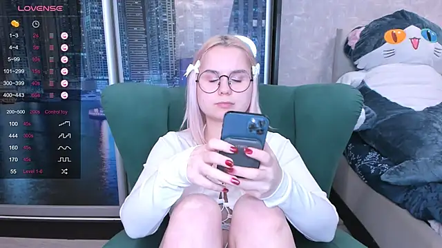 miray kuriyama123 online show from 01/20/25, 03:28