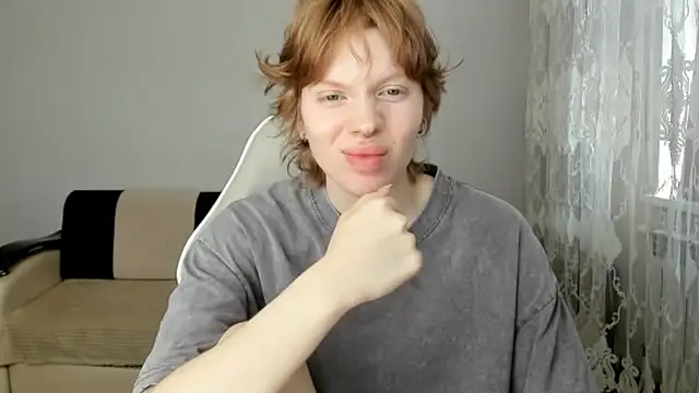 Snapshot of StellaDavis chatting on 06/10/26, 09:30 StellaDavis online show from 06/10/26, 09:30