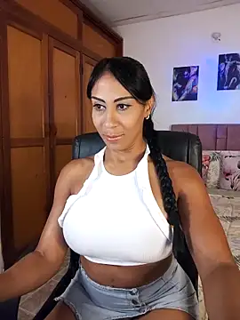 charlotte bayron02 online show from 03/23/26, 01:20