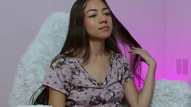 hantonella  online show from 11/18/25, 01:26