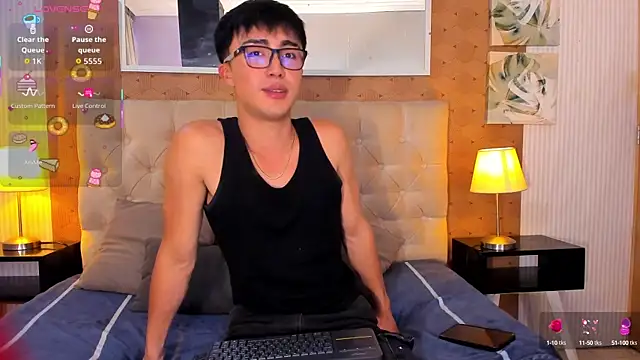 santi-fabulous online show from 09/29/25, 08:24