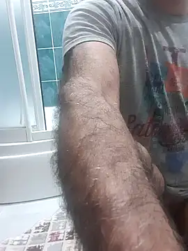 Snapshot of takcikarr chatting on 10/10/25, 04:11 takcikarr online show from 10/10/25, 04:11