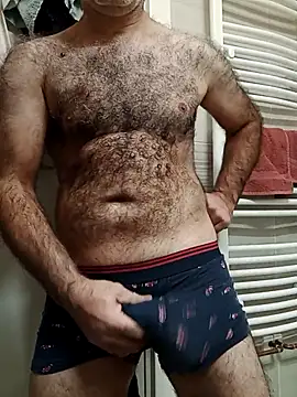 Snapshot of takcikarr chatting on 11/24/25, 05:56 takcikarr online show from 11/24/25, 05:56