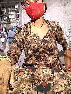 Snapshot of Anushka_Ji chatting on 06/17/26, 02:25 Anushka Ji online show from 06/17/26, 02:25