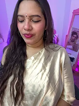 krishaa  online show from 02/18/26, 07:43