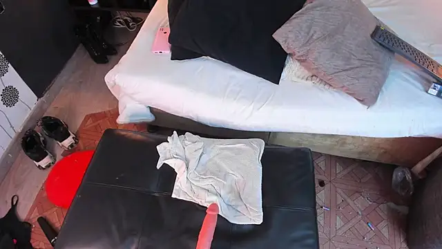  poison sweet online show from 12/15/24, 12:18