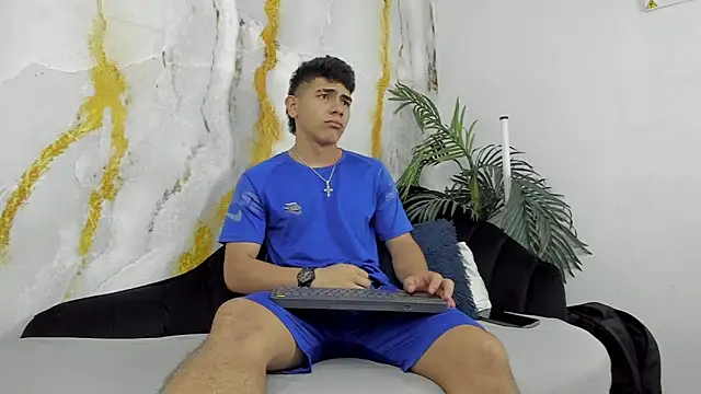 andrew rose  online show from 09/20/25, 03:24