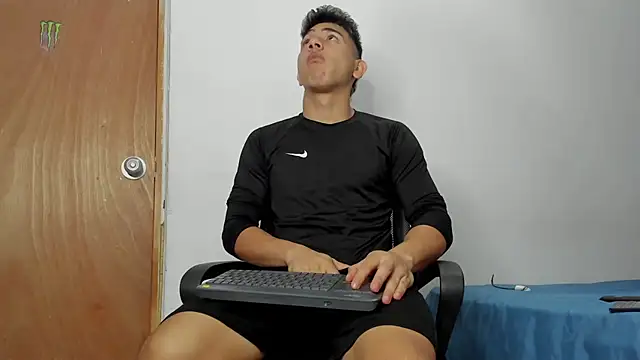 andrew rose  online show from 02/16/26, 07:43