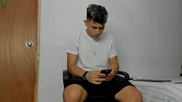 andrew rose  online show from 02/19/26, 06:26