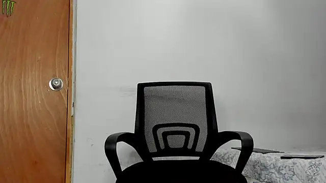 andrew rose  online show from 04/18/26, 12:03