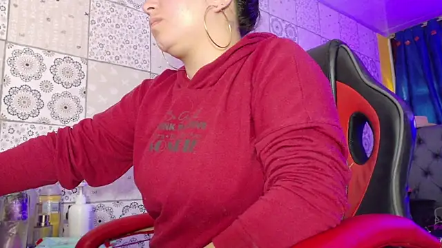 Lina23  online show from 10/15/25, 01:55