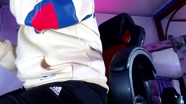 Lina23  online show from 01/08/26, 11:45