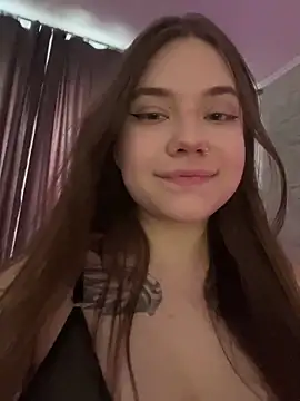 Snapshot of Vikki_toriya chatting on 03/06/25, 01:14 Vikki toriya online show from 03/06/25, 01:14