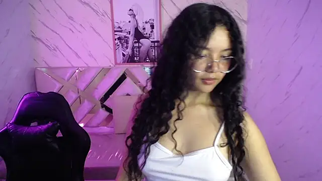 victoria castillo b online show from 03/20/25, 03:02