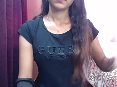 Snapshot of Angel_kiyara chatting on 09/28/25, 06:13 Angel kiyara online show from 09/28/25, 06:13
