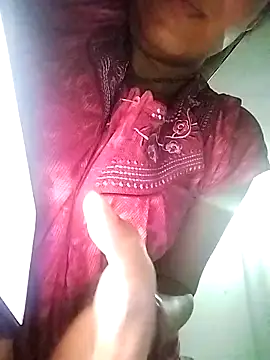 Snapshot of _sonal_sharma chatting on 09/09/25, 08:08 sonal sharma online show from 09/09/25, 08:08