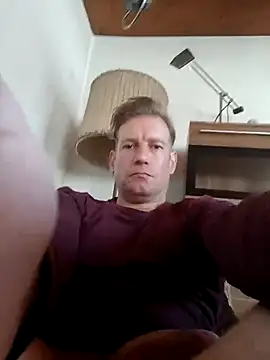 MArciQuarky online show from 03/22/25, 08:18