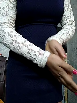 Snapshot of Sarita_7 chatting on 01/17/25, 04:06 Sarita 7 online show from 01/17/25, 04:06