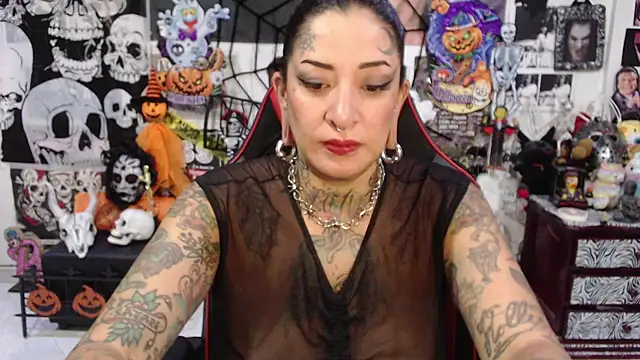 Rollyderolandia666 online show from 10/17/25, 09:50