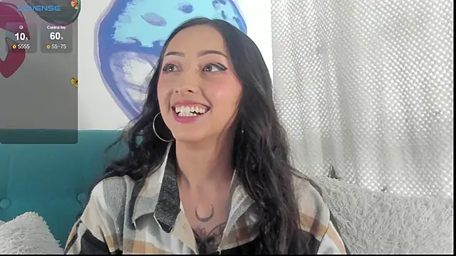 Snapshot of v1cky_ chatting on 02/06/25, 09:28 v1cky online show from 02/06/25, 09:28