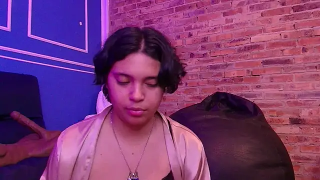 Emmapark  online show from 12/19/25, 06:37