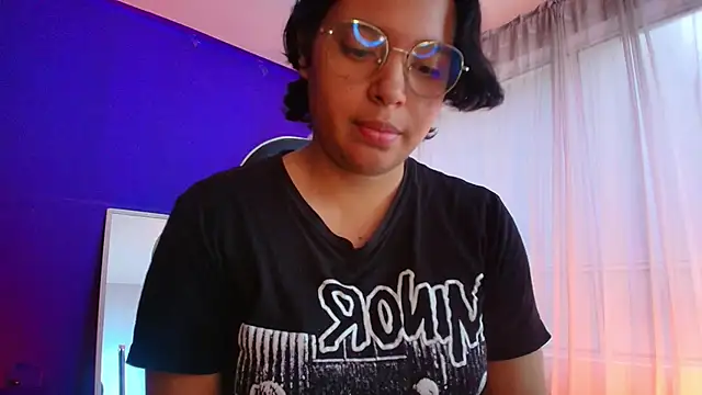 Emmapark  online show from 01/31/26, 07:23