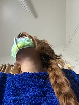 Snapshot of Jen_jennyy1 chatting on 12/30/24, 06:49 Jen jennyy1 online show from 12/30/24, 06:49