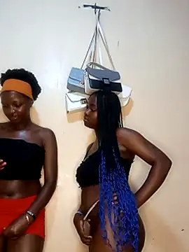 Snapshot of Swit_virgin22 chatting on 09/19/25, 03:34 Swit virgin22 online show from 09/19/25, 03:34