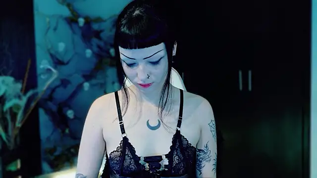 Madison Jackson online show from 11/24/25, 10:31