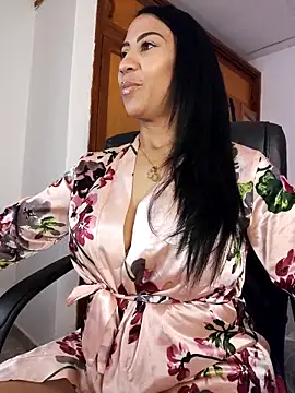 Charlotte Bayron online show from 02/03/26, 12:42