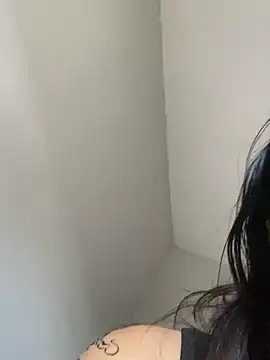 Julinhasz online show from 04/23/26, 06:32