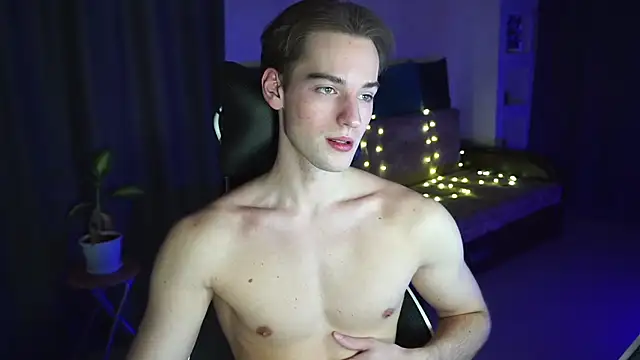 Litmate online show from 12/17/25, 02:28