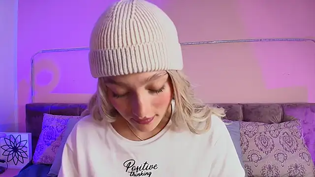 Giaa Ross online show from 01/27/25, 02:35