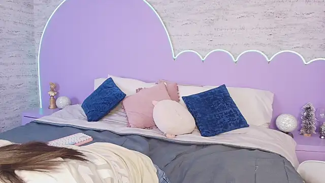 Giaa Ross online show from 02/03/26, 07:52