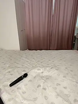 Snapshot of fuckdoll_18 chatting on 01/16/26, 08:51 fuckdoll 18 online show from 01/16/26, 08:51