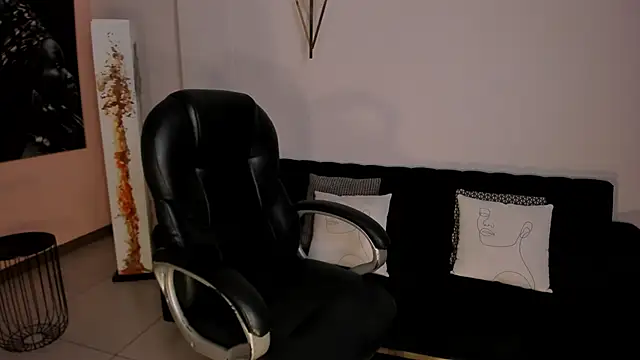 CharlotteCox  online show from 01/30/25, 11:55