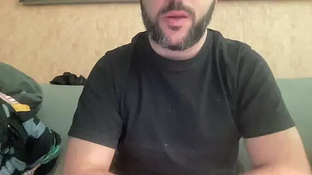 Snapshot of RedDante89 chatting on 02/21/25, 09:45 RedDante89 online show from 02/21/25, 09:45