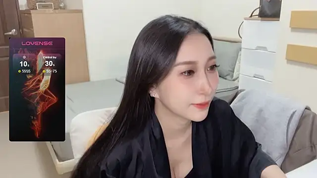 Snapshot of yu5888 chatting on 12/22/24, 12:16 yu5888 online show from 12/22/24, 12:16