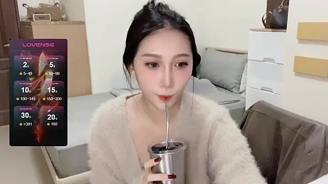 Snapshot of yu5888 chatting on 12/28/24, 12:24 yu5888 online show from 12/28/24, 12:24