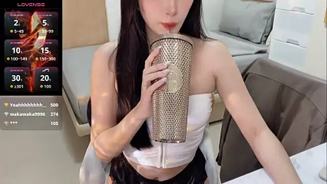 yu5888 online show from 04/17/26, 10:40